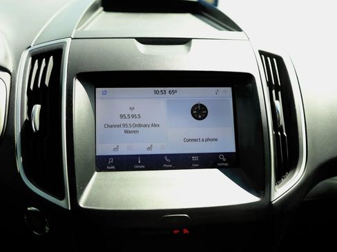 Used 2020 Ford Edge SEL FWD image 19