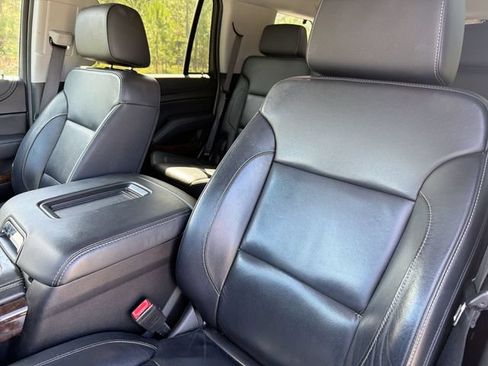 Used 2019 Chevrolet Tahoe LT w/ RST Edition AWD/4WD image 15