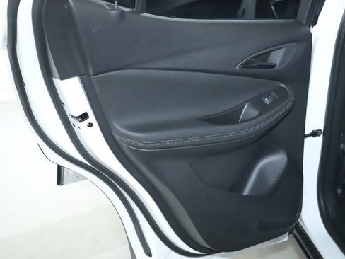 Used 2025 Buick Encore GX Preferred image 13