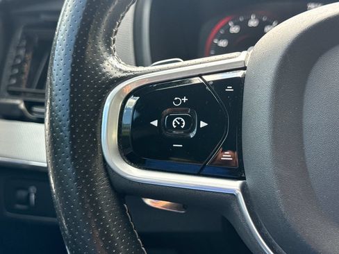 Used 2018 Volvo XC90 T6 R-Design w/ Convenience Package AWD/4WD image 29