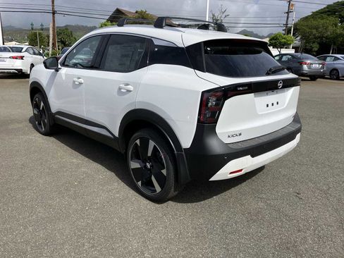 New 2026 Nissan Kicks SR FWD image 4