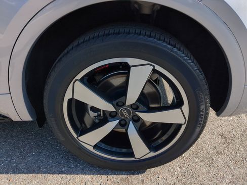 Certified 2023 Audi Q5 2.0T Premium Plus w/ Premium Plus Package image 31