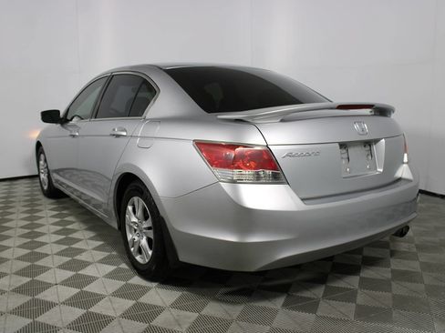 Used 2010 Honda Accord LX-P image 27