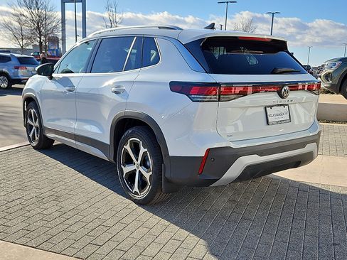 New 2026 Volkswagen Tiguan SE image 2