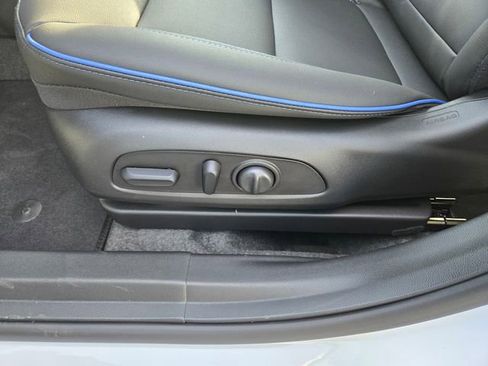 New 2026 Buick Envision Avenir image 11