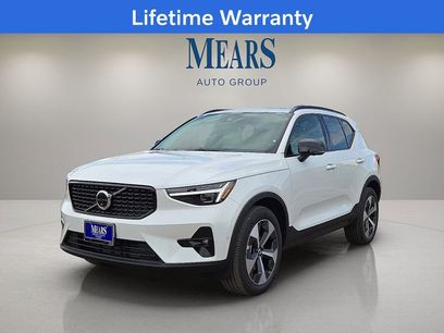 New 2026 Volvo XC40 B5 Plus w/ Protection Package Premier