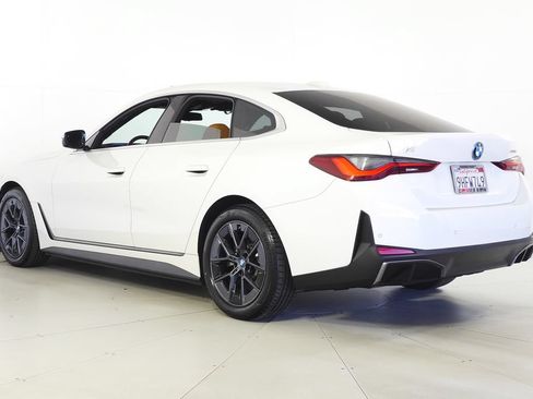 Used 2023 BMW i4 eDrive40 RWD image 9