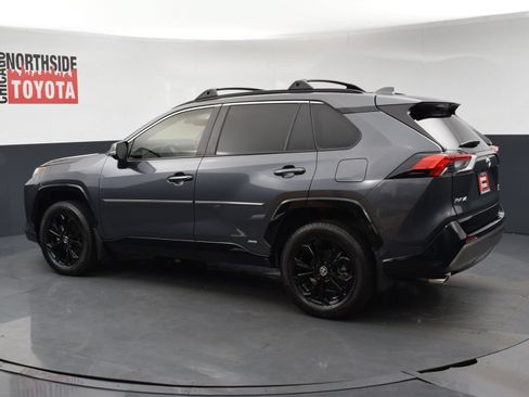 Used 2023 Toyota RAV4 SE AWD/4WD image 2