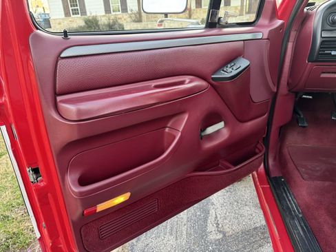 Used 1995 Ford F250 4x4 Regular Cab image 12