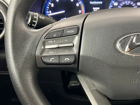 Used 2021 Hyundai Kona SE image 8