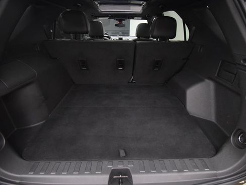 Used 2023 Chevrolet Equinox RS w/ RS Leather Package AWD/4WD image 32