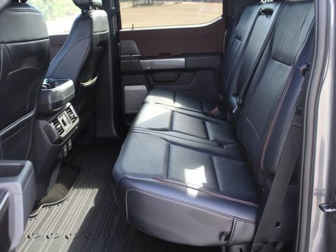 Used 2021 Ford F150 Lariat image 4