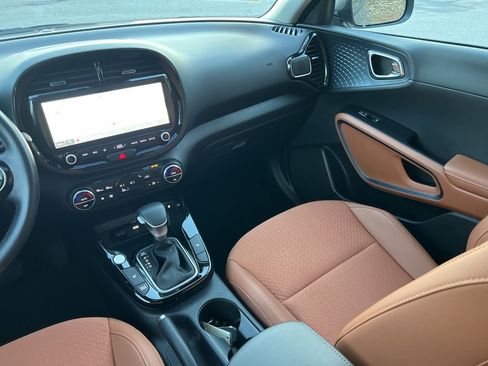 Certified 2024 Kia Soul EX w/ Option Group 015 image 22