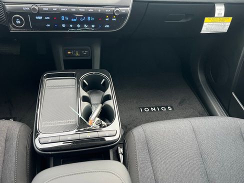 New 2026 Hyundai Ioniq 5 SE image 32