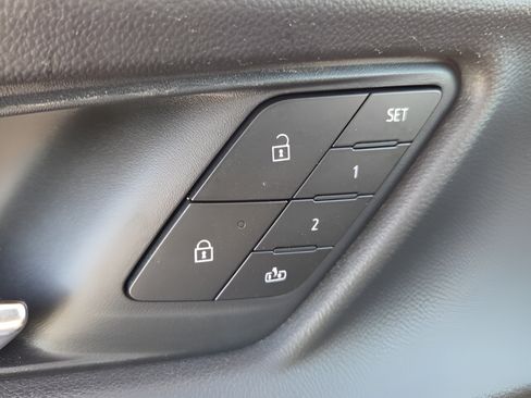 New 2026 Chevrolet Equinox RS w/ Convenience Package III FWD image 11