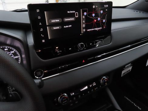 New 2026 Mitsubishi Outlander LE FWD image 17