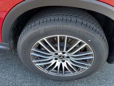 Certified 2025 Mercedes-Benz GLC 300 4MATIC image 6