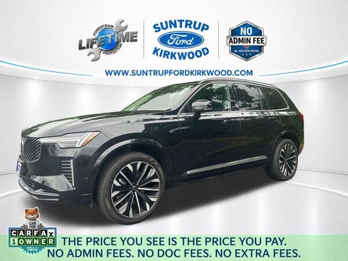 Used 2025 Volvo XC90 B5 Plus AWD/4WD image 1