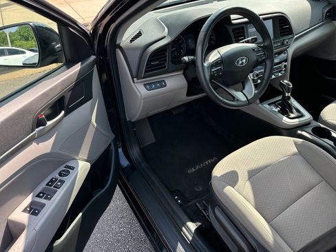 Used 2020 Hyundai Elantra Value Edition FWD image 6