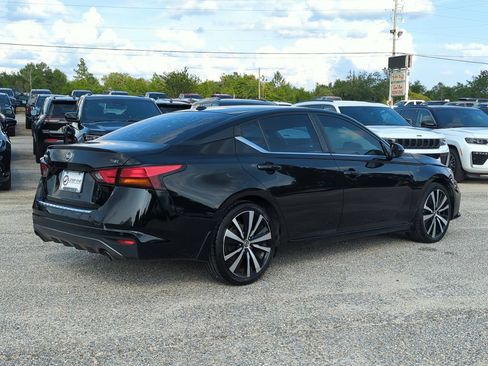 Used 2022 Nissan Altima 2.5 SR FWD image 6