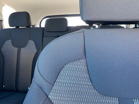 New 2026 Kia Sorento LX FWD image 13