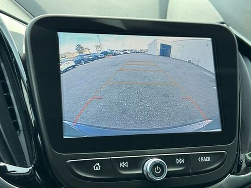 Used 2018 Chevrolet Volt Premier w/ Driver Confidence Package image 19