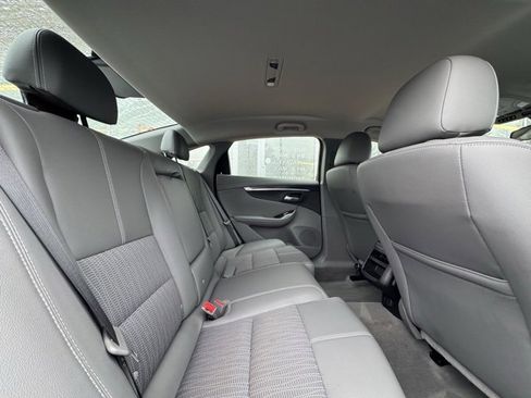 Used 2019 Chevrolet Impala LS image 15