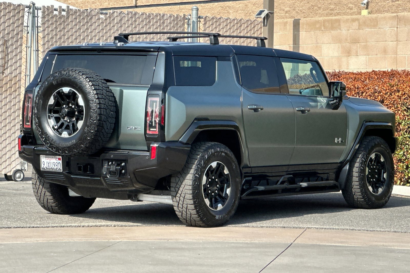 Certified 2024 GMC Hummer EV 3X w/ Extreme Off-Road Package AWD/4WD image 4