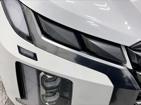 Used 2023 Hyundai Palisade Calligraphy image 31