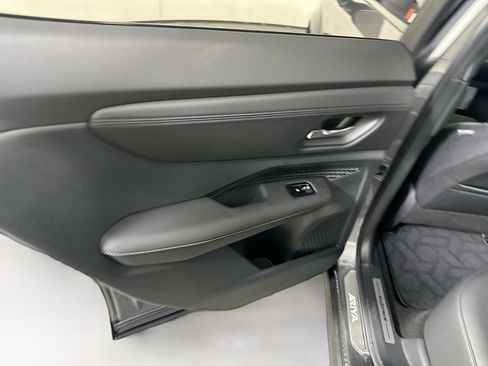 Used 2023 Nissan Ariya AWD image 26