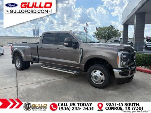 Used 2023 Ford F350 Lariat w/ FX4 Off-Road Package AWD/4WD image 2