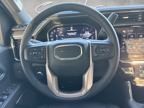 Used 2025 GMC Sierra 2500 Denali w/ Denali Reserve Package AWD/4WD image 27