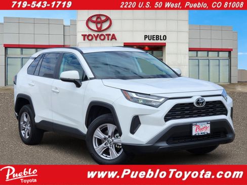Used 2025 Toyota RAV4 XLE AWD/4WD image 1