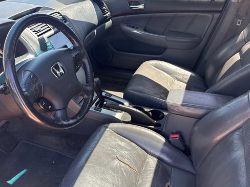 Used 2004 Honda Accord EX image 2