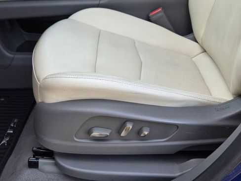 Certified 2023 Cadillac XT5 Premium Luxury image 26