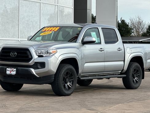 Certified 2022 Toyota Tacoma SR image 10
