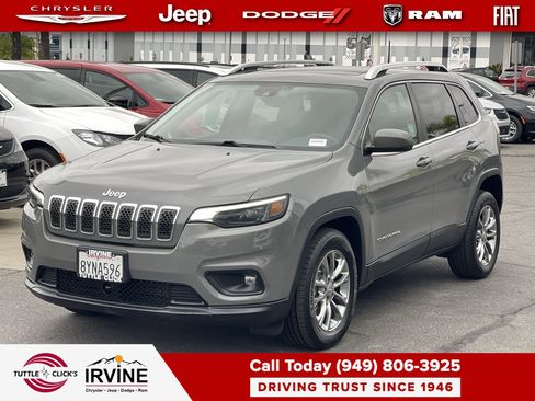 Used 2021 Jeep Cherokee Latitude Lux w/ Sun & Sound Group image 3