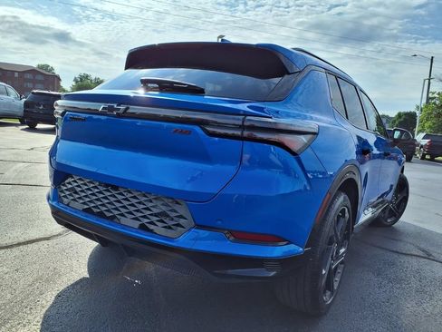 Used 2025 Chevrolet Equinox EV RS FWD image 31