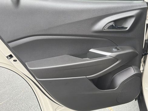 New 2026 Chevrolet Trax RS w/ Driver Confidence Package FWD image 21