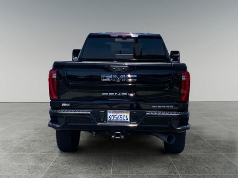 Used 2025 GMC Sierra 2500 Denali Ultimate AWD/4WD image 4