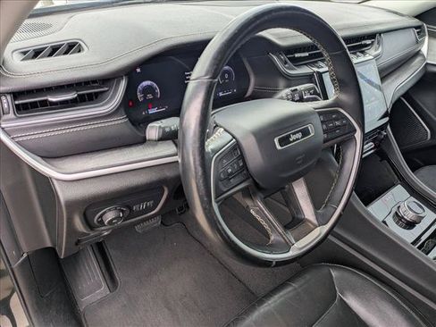 Used 2021 Jeep Grand Cherokee L Limited RWD image 10