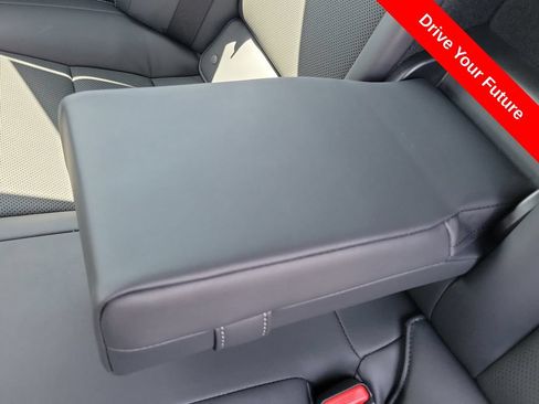 Used 2024 Lexus IS 350 F Sport RWD image 25