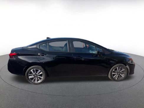 Used 2025 Nissan Versa SV FWD image 16