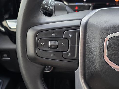 Used 2024 GMC Sierra 1500 SLT image 32