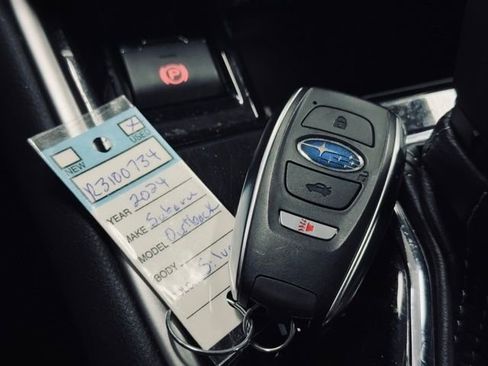 Used 2024 Subaru Outback Limited image 42