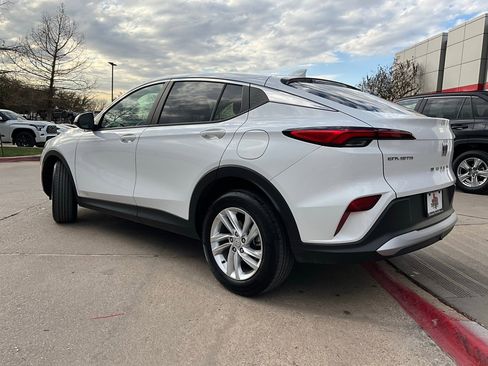 Used 2025 Buick Envista Preferred image 8