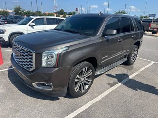 Used 2020 GMC Yukon Denali RWD video 1