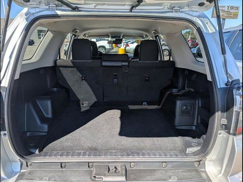Used 2022 Toyota 4Runner SR5 image 19