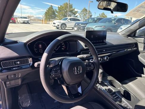 Certified 2025 Honda Civic Sport image 17