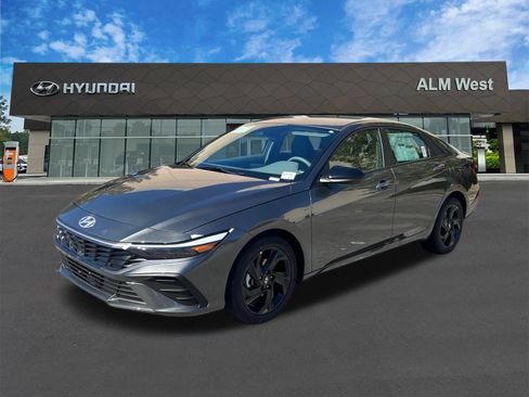 Used 2026 Hyundai Elantra Sport FWD image 1